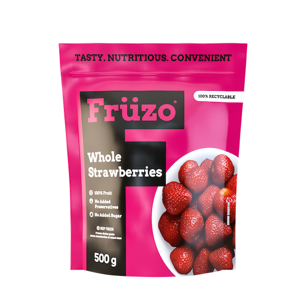 Five-hundred gram Früzo frozen whole strawberries front of packet.